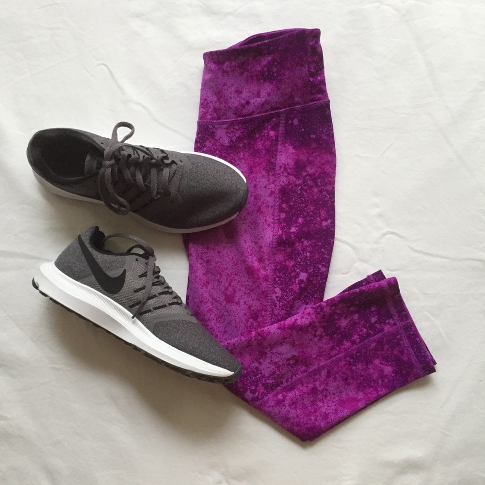 Old Navy Cropped Workout Yoga Leggings